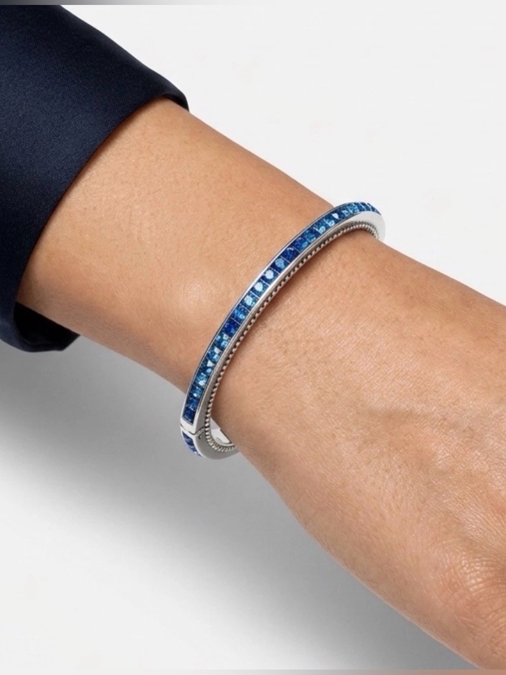 🦋💎 RARE BRIGHTON SWAROVSKI CRYSTAL Blue ‘SPECTRUM’ Silver Hinged Bangle!